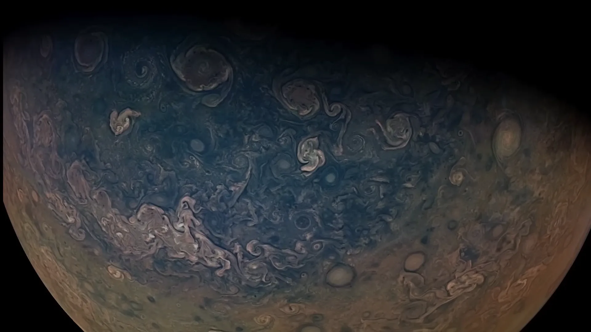 Ученые назвали точное время пролета межзвездной кометы 3I/ATLAS мимо Юпитера