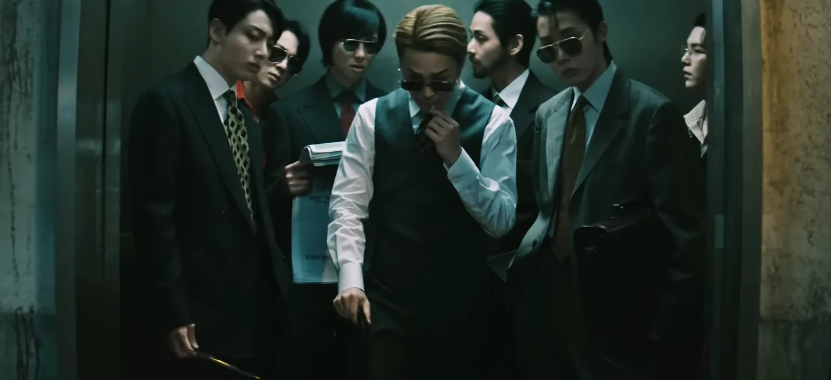 Группа BTS выпустила клип с отсылками к фильму «Олдбой»