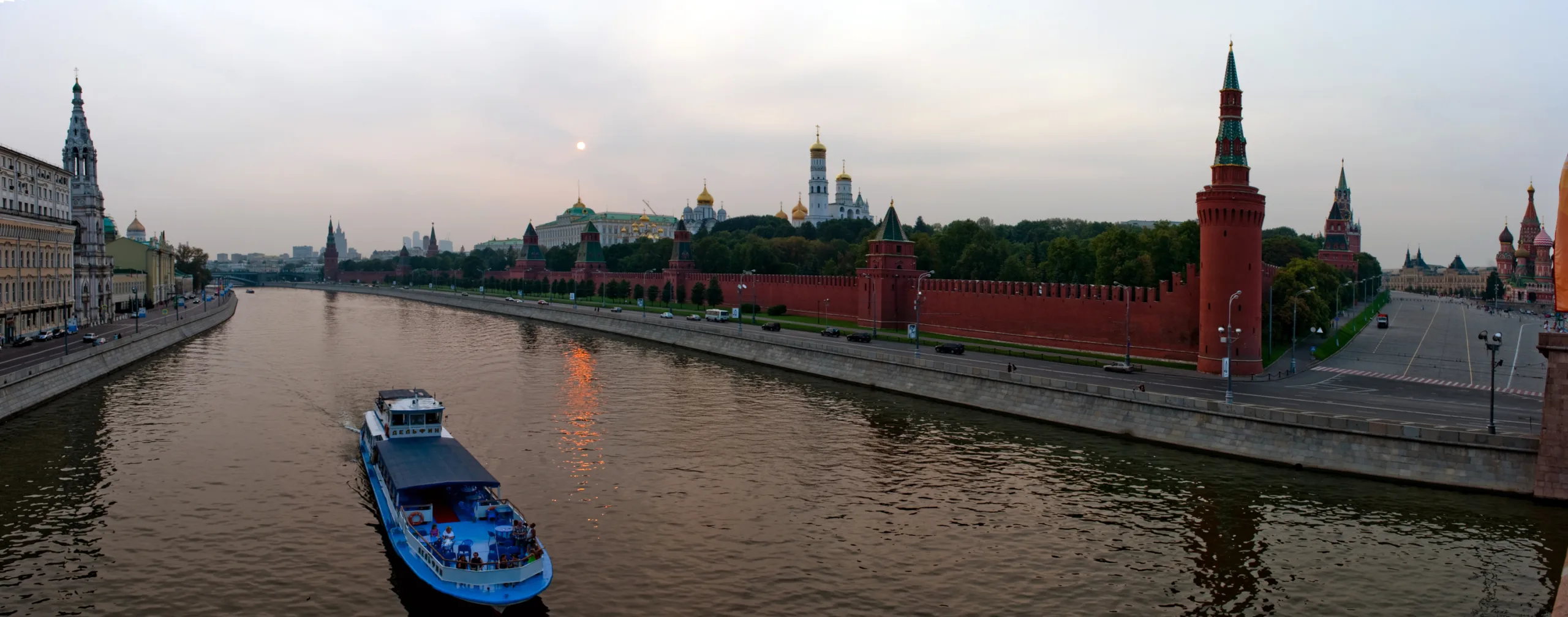 Грязный воздух и вода: возможно ли вытащить Петербург из экологической ямы?