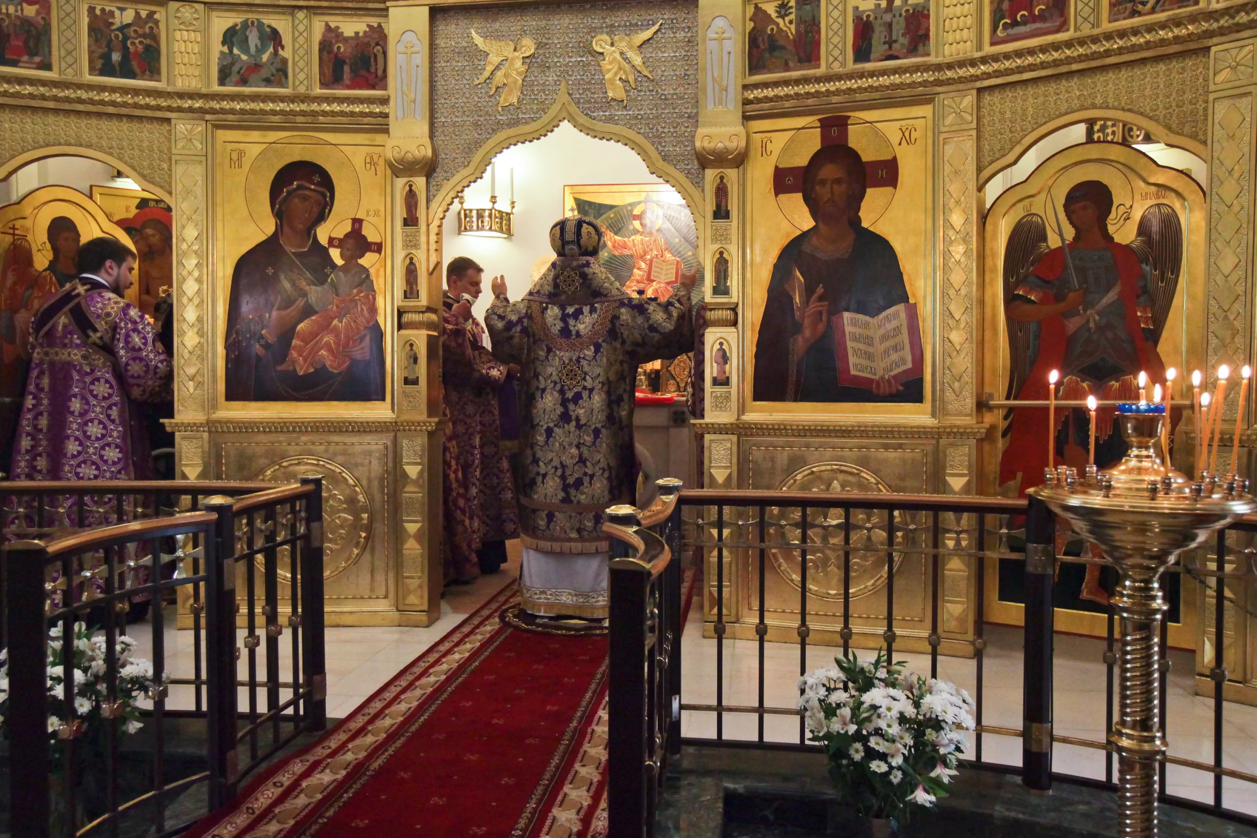 Верующим напомнили о тяжелейшем грехе на Духов день
