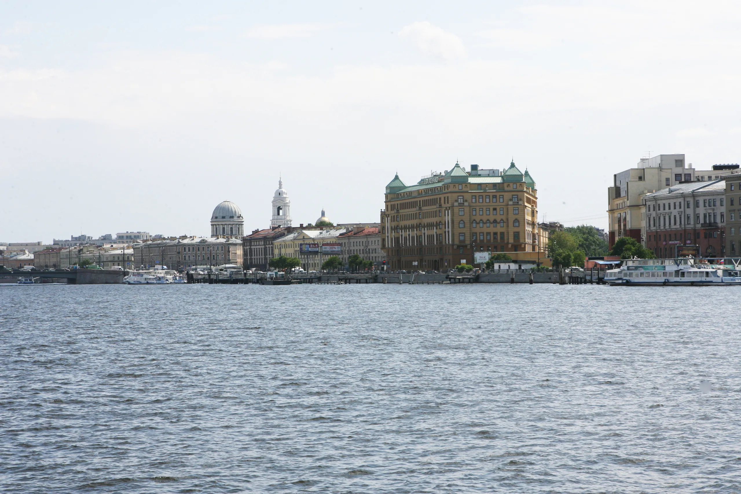 Петербург недосчитался туристов